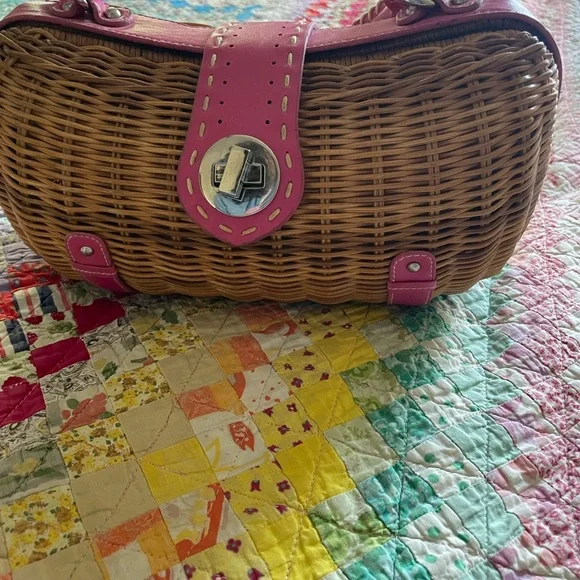 Pink and Tan Woven Women's Bag - Picture 6 of 7